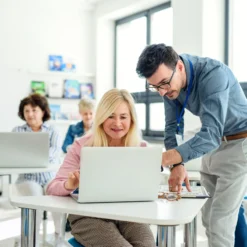Competențe digitale de utilizare a tehnologiei informației ca instrument de învățare și cunoaștere – nivel inițiere